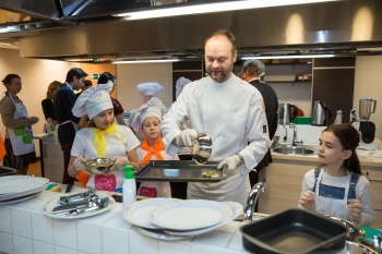 Новосибирских школьников приглашают в кулинарный онлайн-лагерь