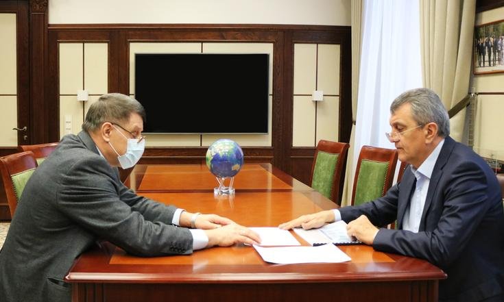 Сергей Меняйло и Александр Гура обсудили в Новосибирске итоги работы Департамента лесного хозяйства по СФО и планы на 2021 год