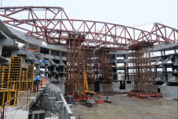 График строительства новой ледовой арены в Новосибирске скорректировали