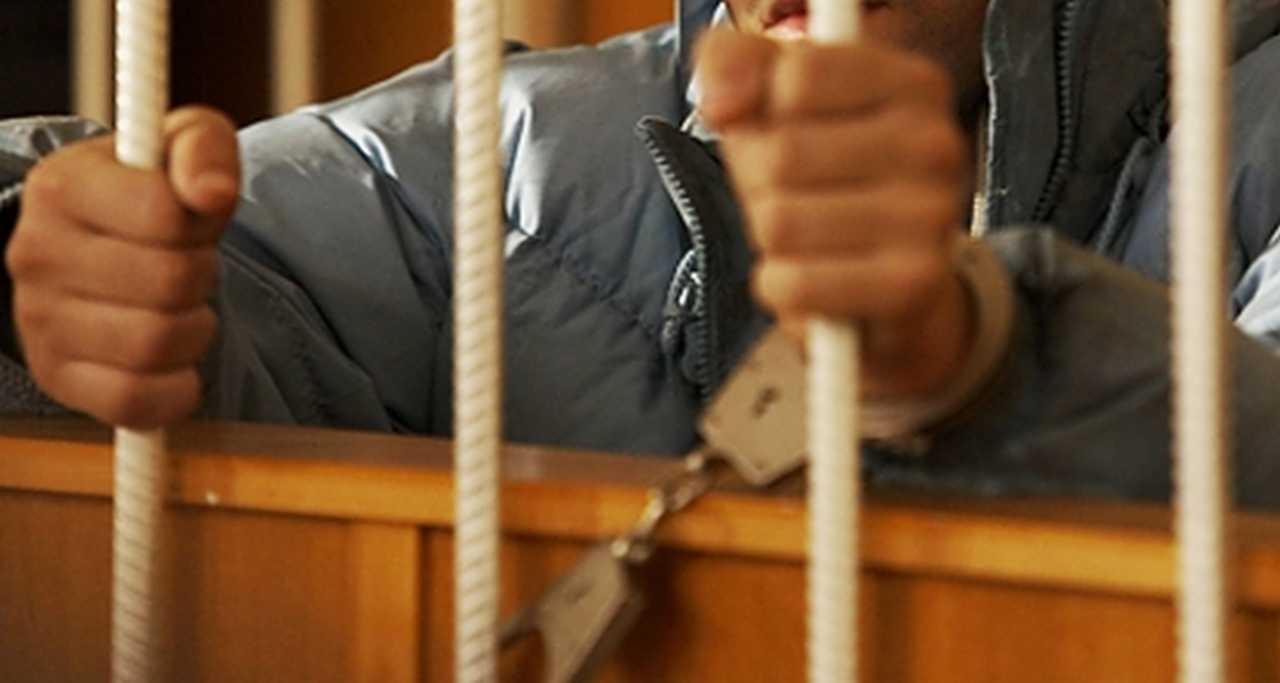Оставлен в силе приговор суда по делу о получении взятки новосибирским экс-полицейским