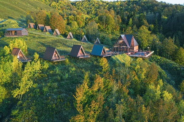 Курорт «Роза Хутор» и НИИУРС формируют нацстандарт зеленого строительства в туризме