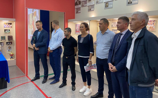 В регионе открылась выставка в честь именитых новосибирских тренеров